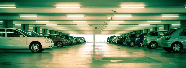 Parken am Flughafen – geht auch günstig!